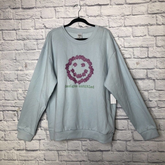 Designs Unlimited Tops - Designs Untitled Flower Smile Light Blue Sweatshirt SZ XXL